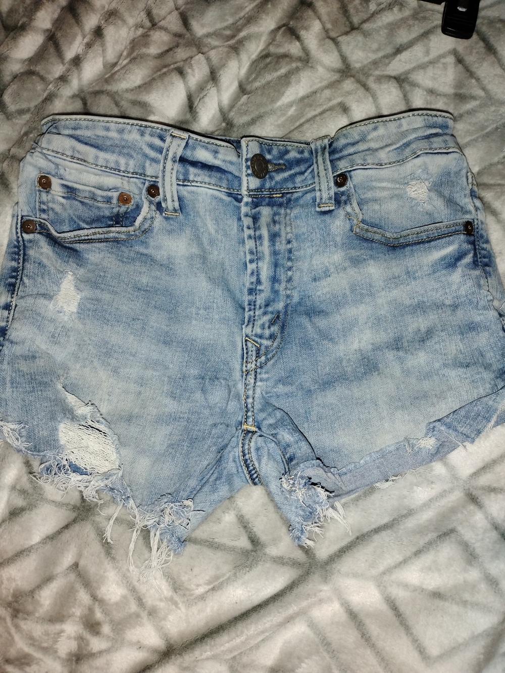 American Eagle Outfitters Distressed Stretch Airflex Denim Cutoff Shorts 28/32